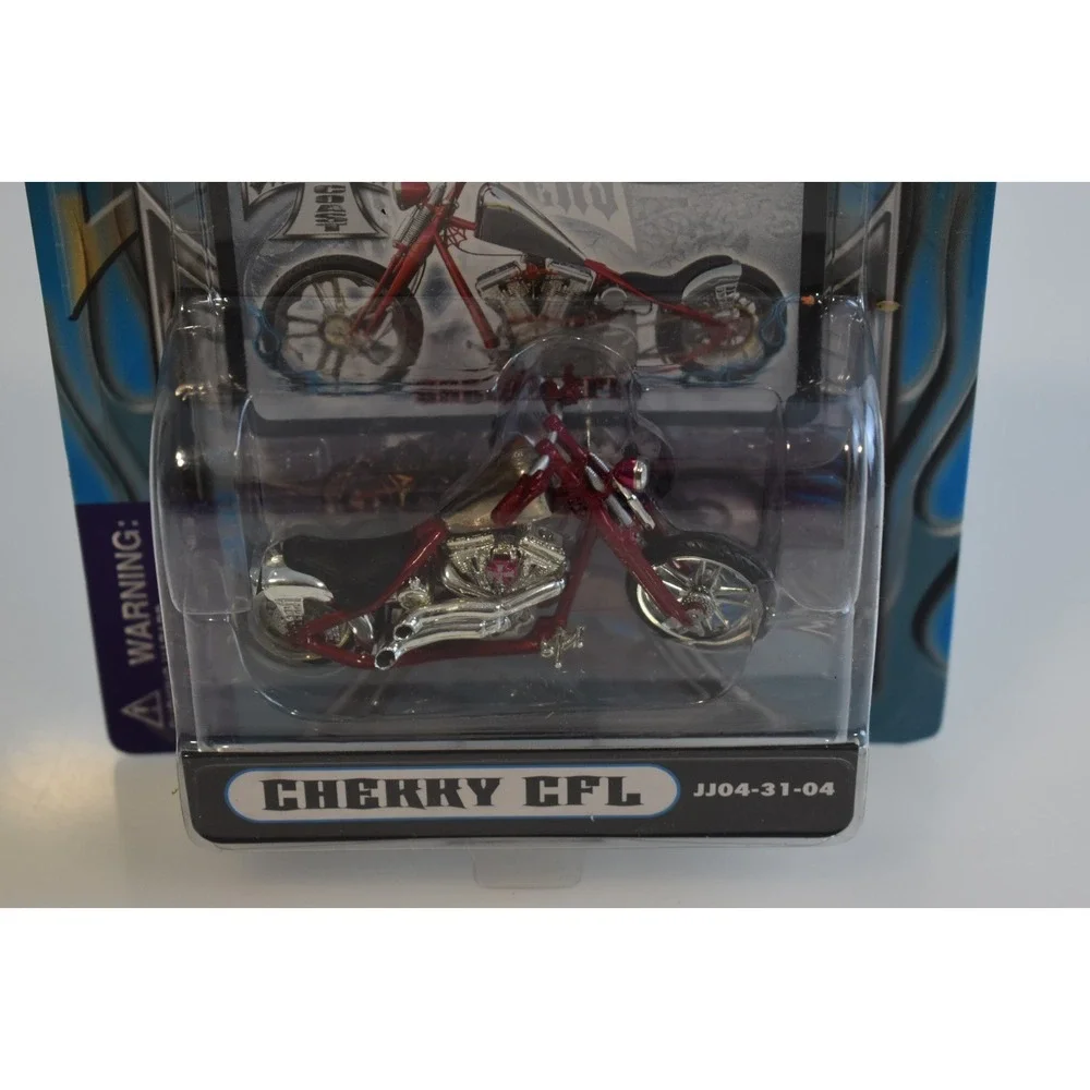 2004 Jesse James West Coast Choppers Cherry CFL JJ04-31-04 1:31 Scale